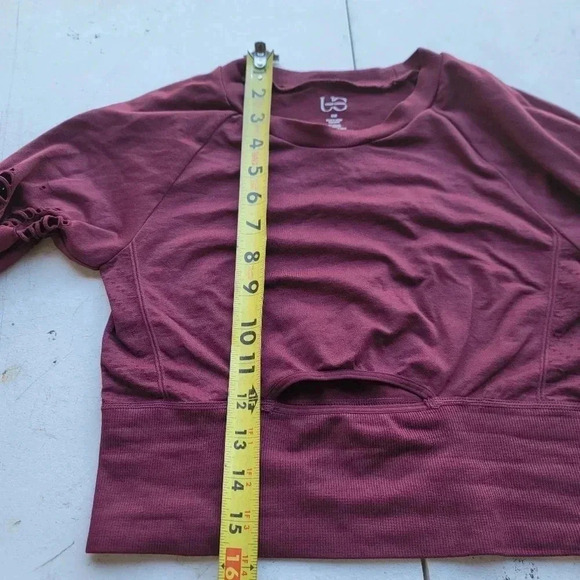 UC Under Control Womens Top Purple Long Sleeve Nylon Stretch Cut Off S / M - Picture 2 of 10